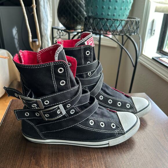 Converse Shoes - Converse Chuck Taylor Sydney black red buckles no laces women’s size 8
